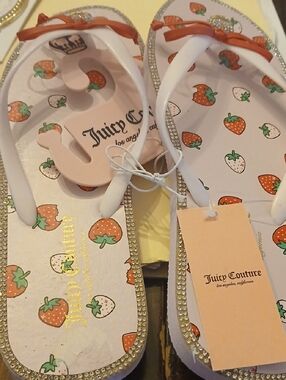 Juicy Couture White Flip Flops with Orange Strawberry Print & Gold Trim